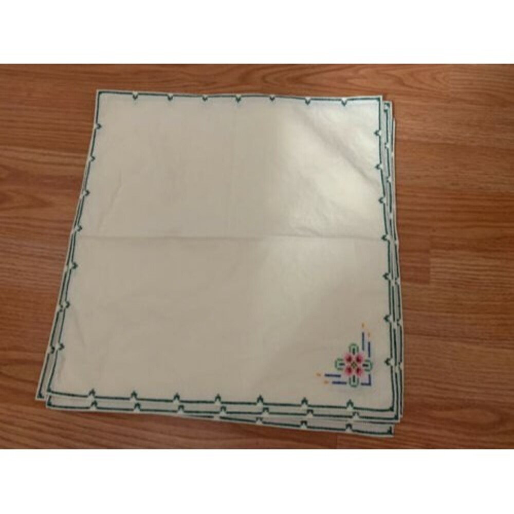 6 Vintage Cocktail Napkins Hand-Embroidered  Vintage Napkin Set